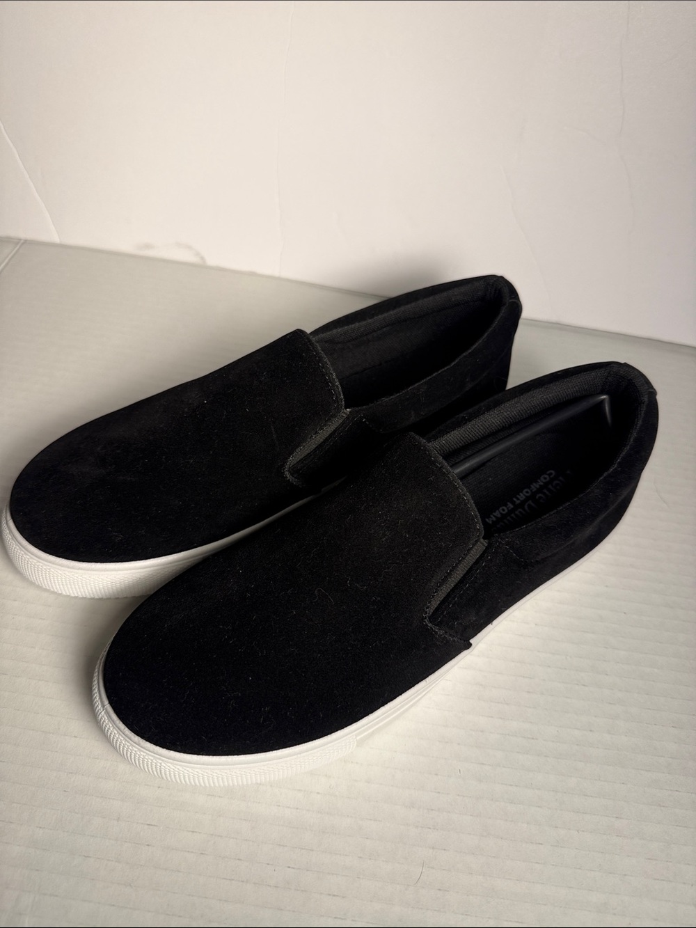 Women’s size 8Black Slip-On Casual Sneakers - Suede Upper, White Sole